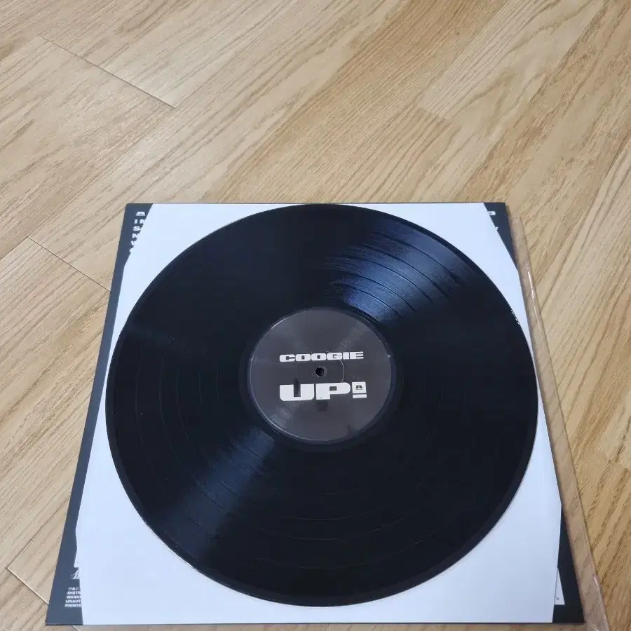 택포)쿠기 1집 UP LP 개봉반