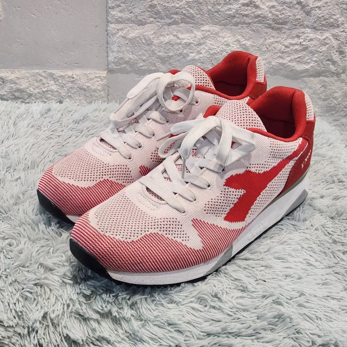 5a-12:Diadora V7000 Weave Tomato Red(265