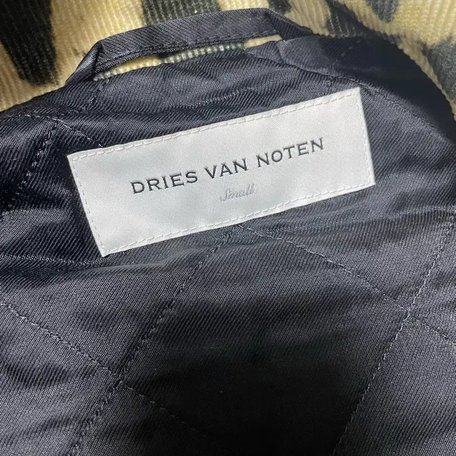 Dries Van Noten 20aw 라이더