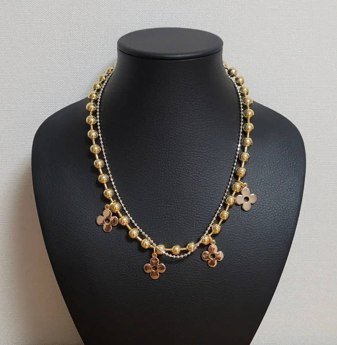 [Bling Jungwon] Gold Flower Bold Chain Layered Necklace