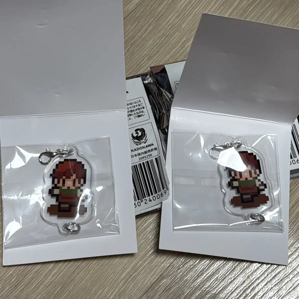 던전밥 카도카와 픽셀 참 이어지는 도트 그림 아크릴 챰 키링 칠책