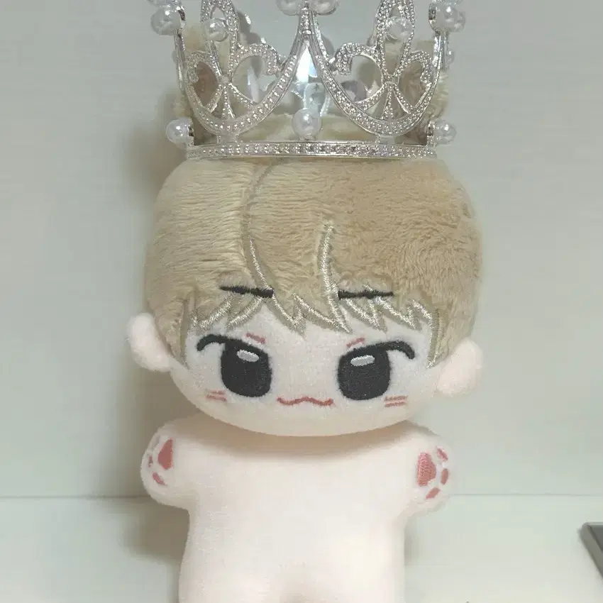 10cm 인형 소품 왕관 팔아요!