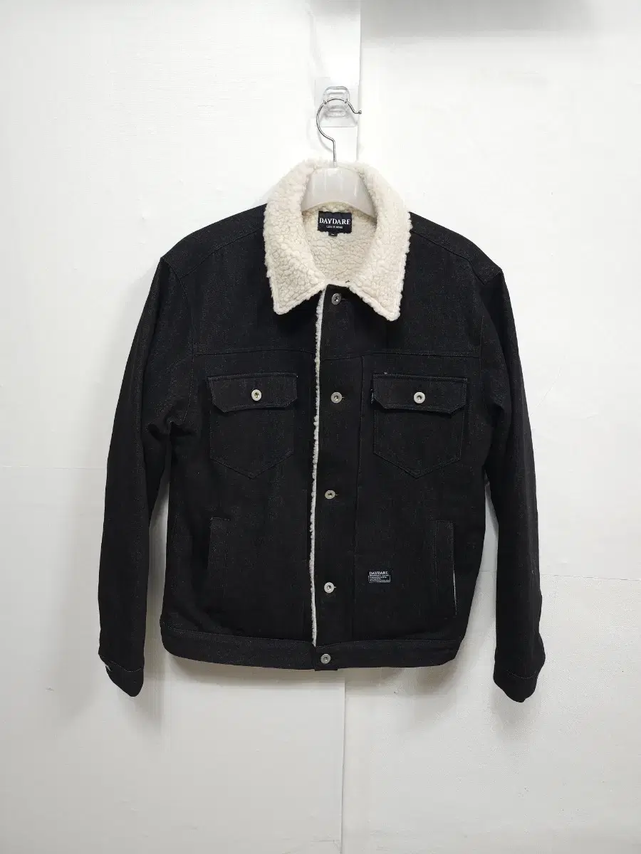 Mushinsa DAYDARE Sheep Wool Black Over Denim 95 M New