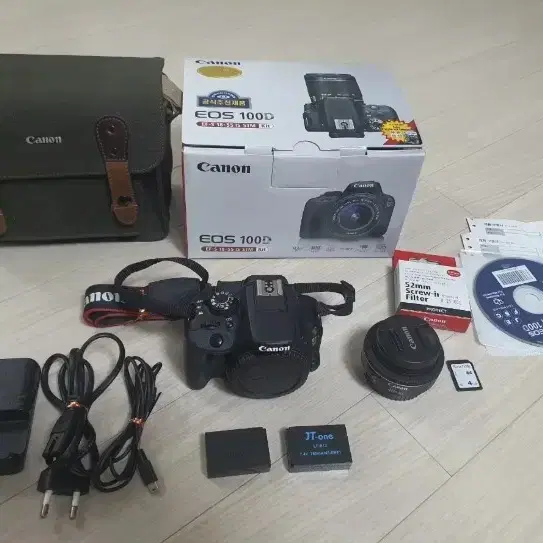 캐논 카메라 EOS 100D 와 40mm 단렌즈 세트