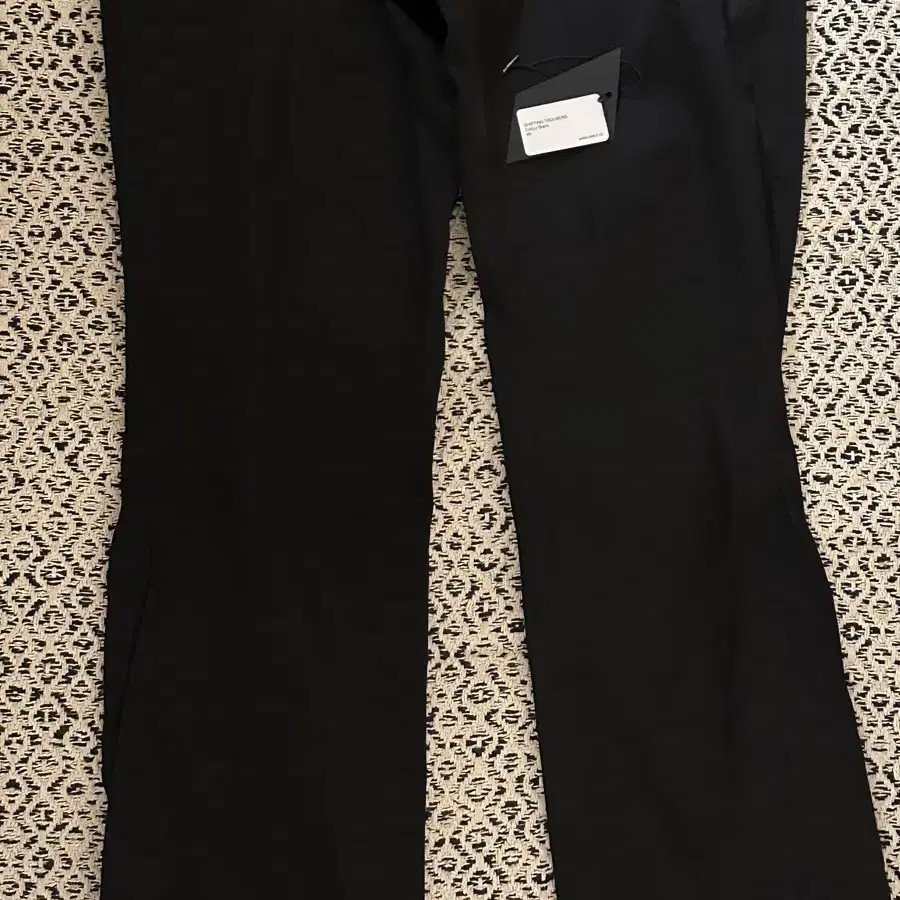 Aieul/SHIFTING TROUSERS_Black