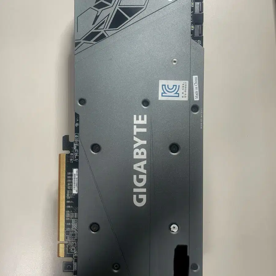 기가바이트 RX6800XT