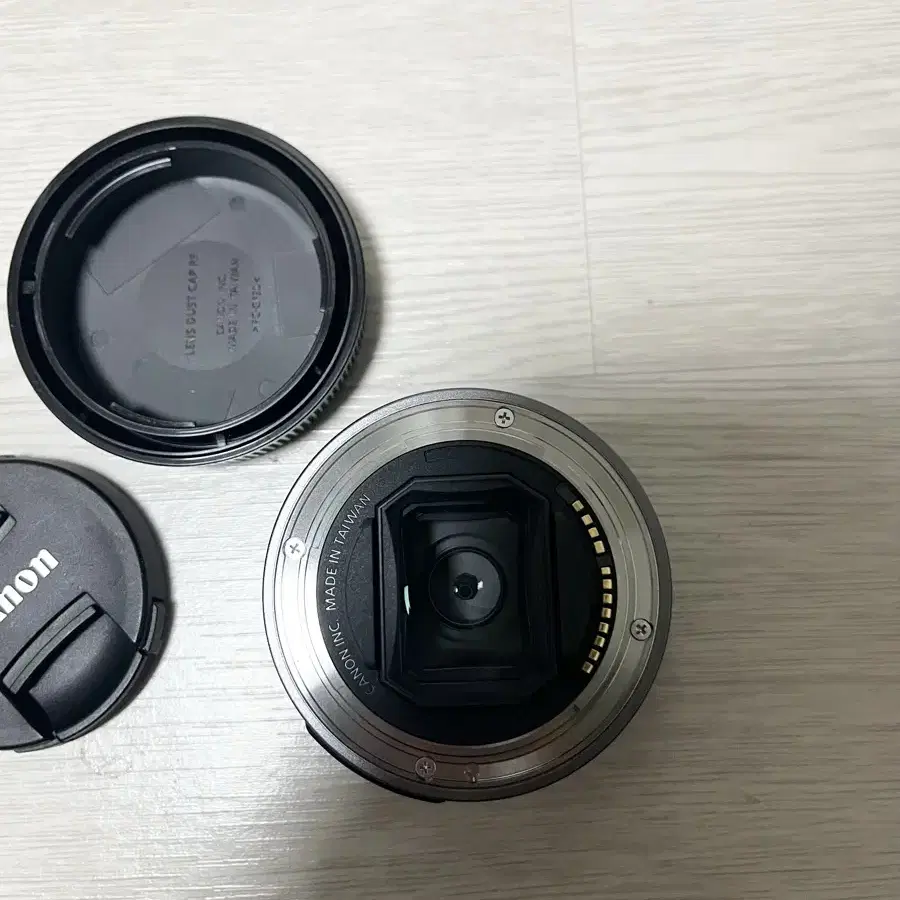 캐논 rf28mm 단렌즈 + 55uv렌즈  판매