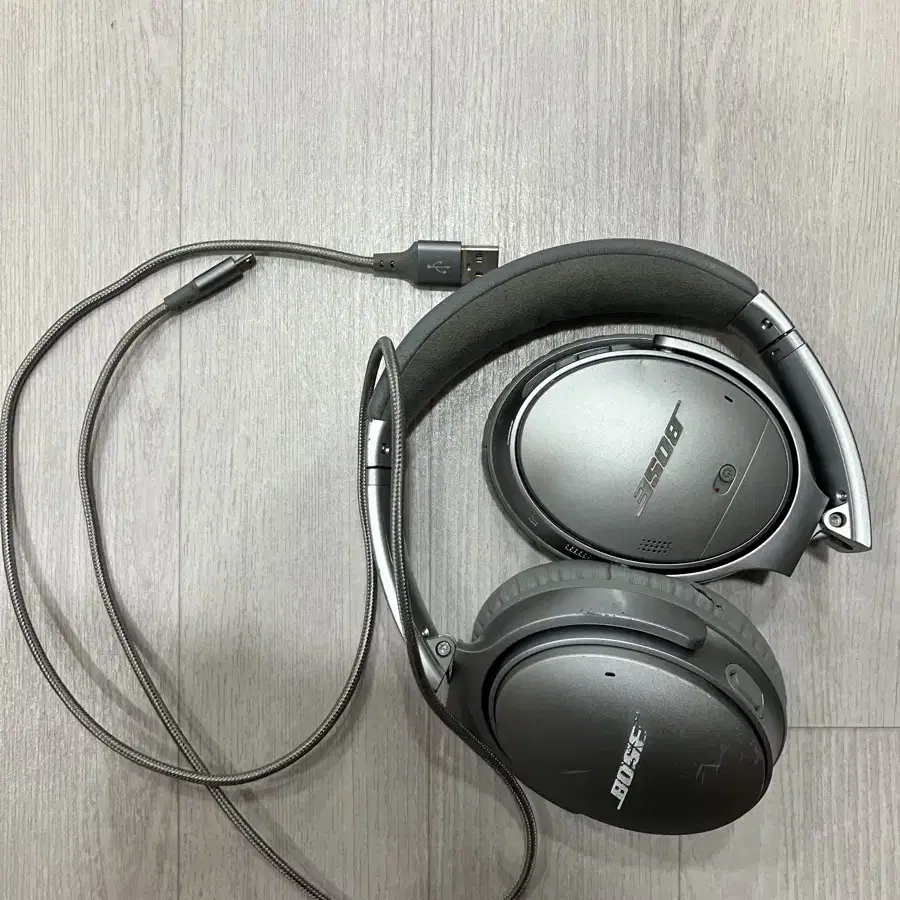 보스 QC35 실버