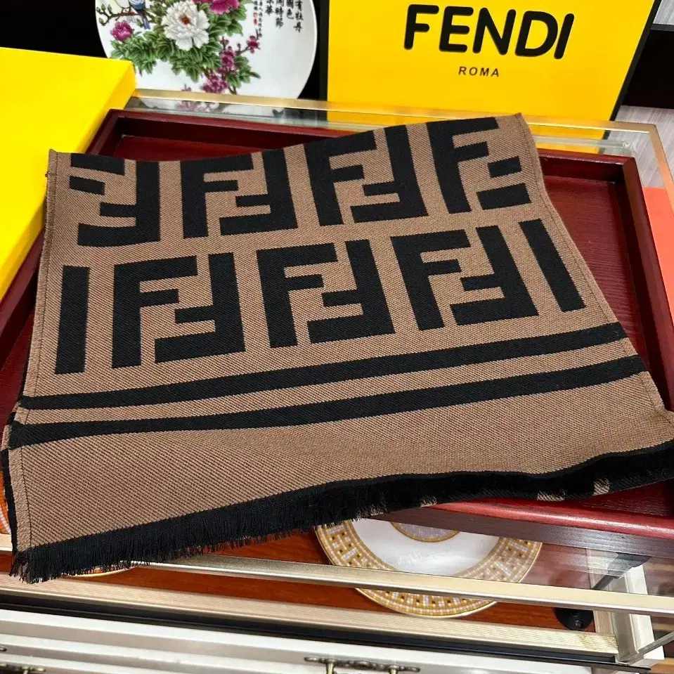 fendi 모던 캐시미어 머플러