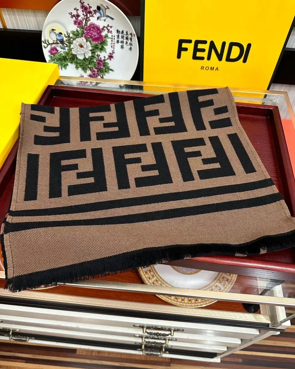 fendi 모던 캐시미어 머플러