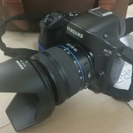 A급 삼성 미러리스 카메라 NX30 과 18-55 렌즈 세트