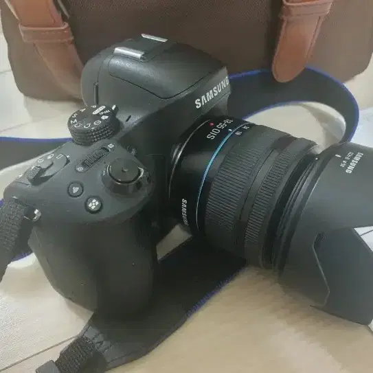 A급 삼성 미러리스 카메라 NX30 과 18-55 렌즈 세트