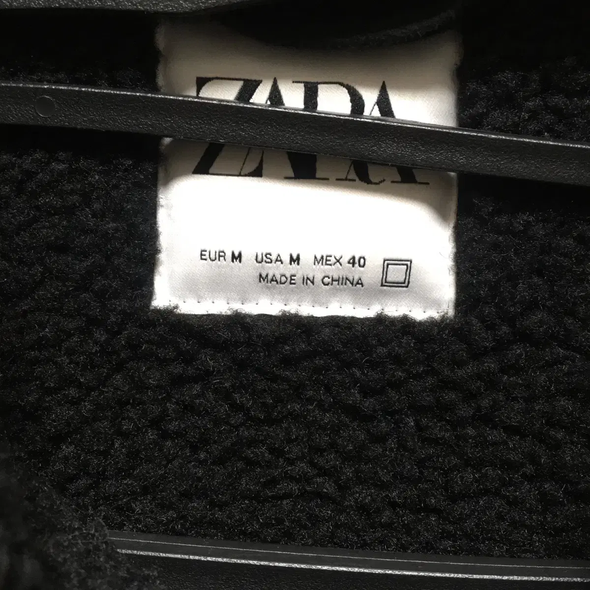 Zara 자라 무스탕 M size