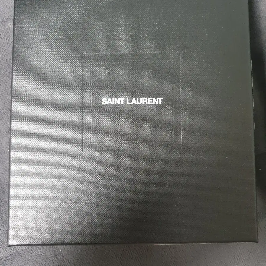 SAINT LAURENT 입생로랑 지갑