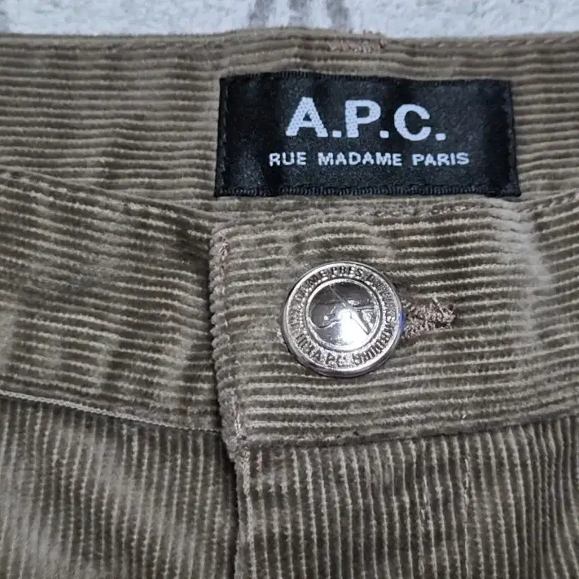 A.P.C.(아페쎄) 정품 코듀로이 와이드 바지 판매합니다