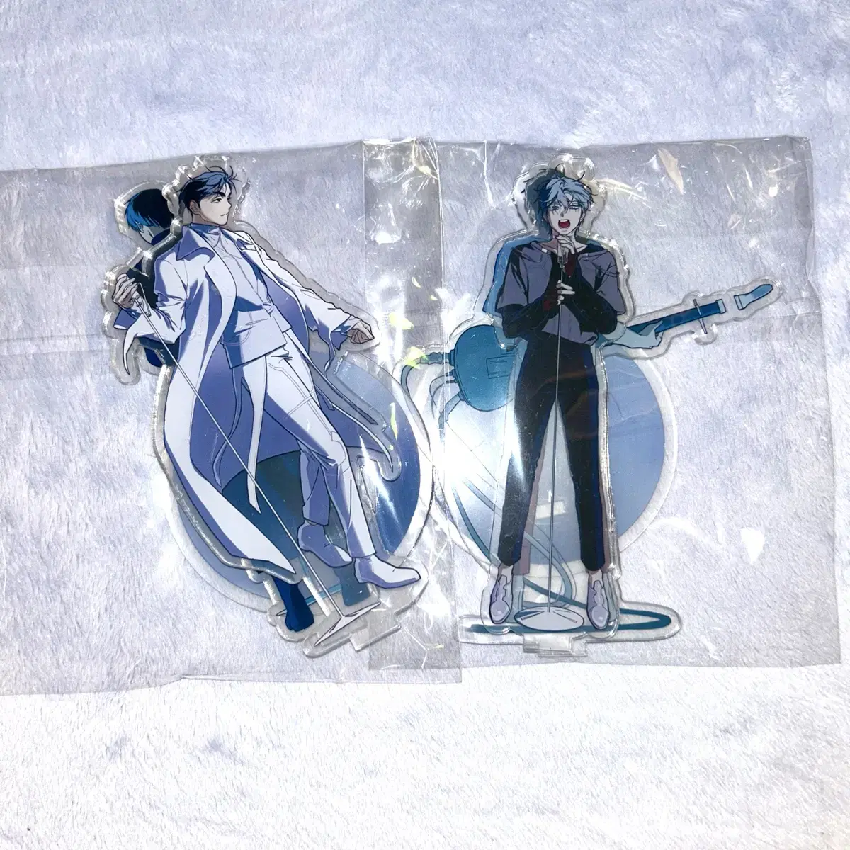 (Quick sale) Alienstage Aste Round 6 Cure Ivan Till acrylic Stand