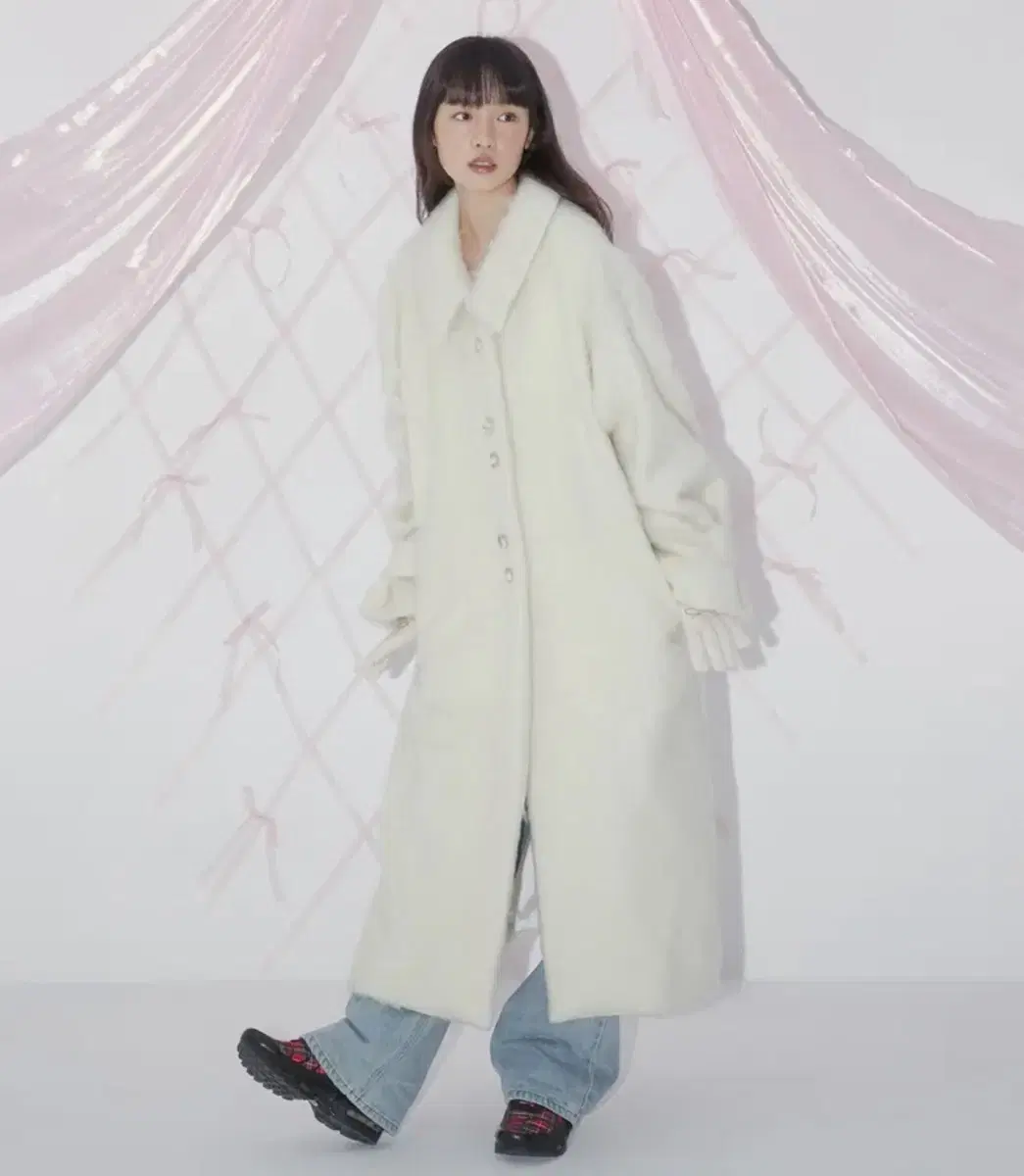 마가린핑거스 롱 코트 HAIRY WOOL LONG COAT IVORY