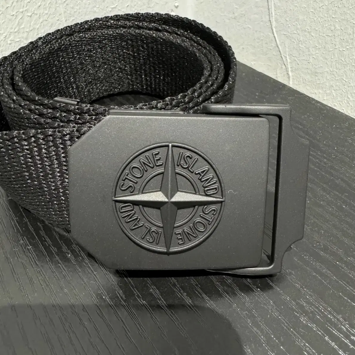 stone island belt