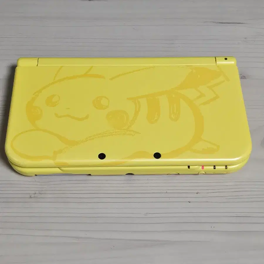 닌텐도 New 3ds xl 뉴큰다수 피카츄 에디션