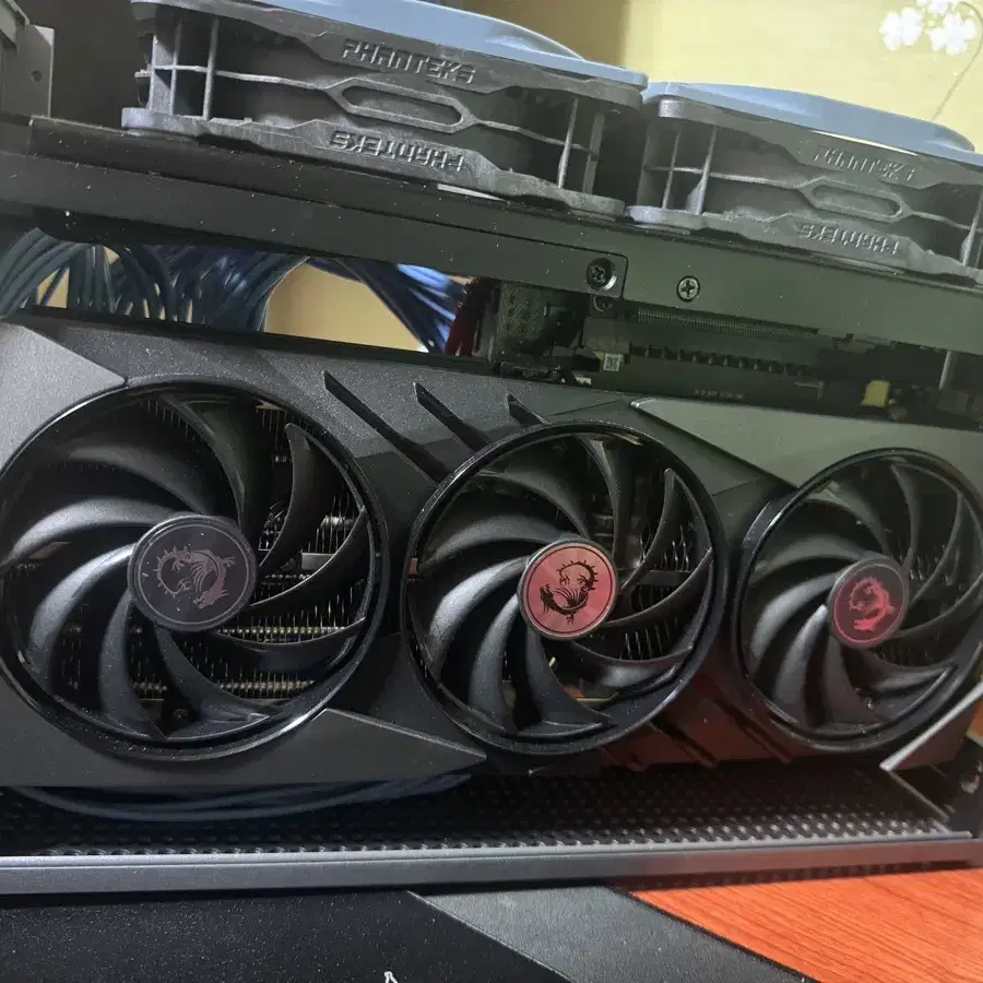 Rtx4070ti super 트리오 슬림 (전주 직거)