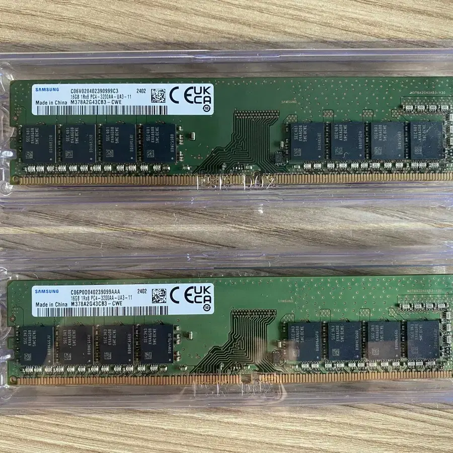 DDR4 3200MHz. 16GB. X 2ea