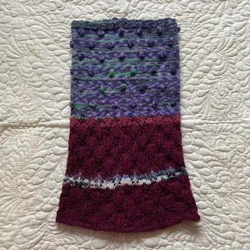 오팔 털실로 뜬 구슬뜨기와 시스루 뜨개질로 만든 넥워머 35