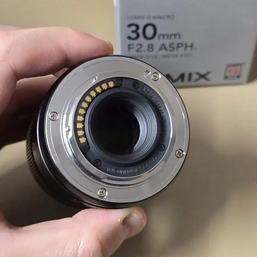 파나소닉 30mm F2.8 매크로