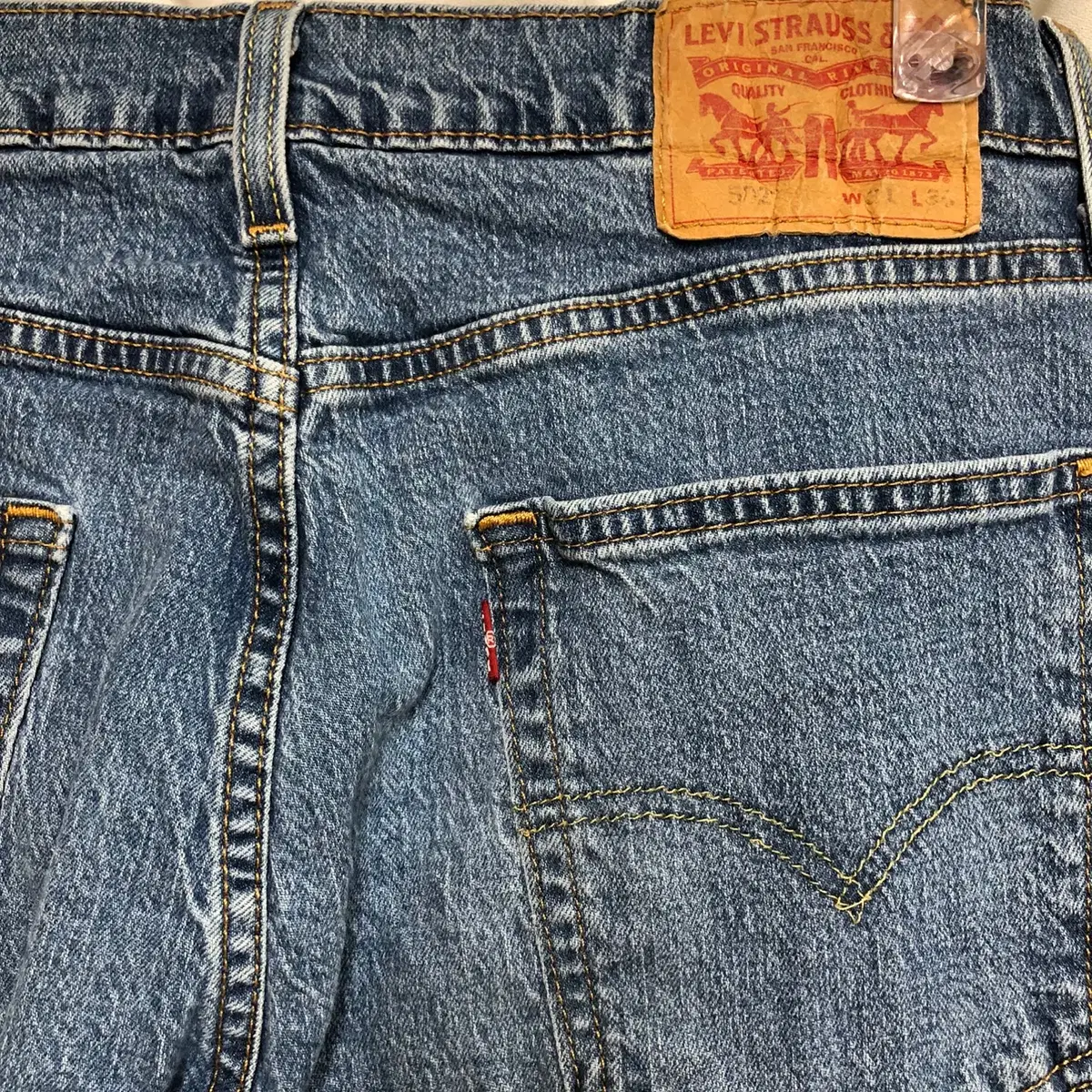 Levi's 리바이스 502 테이퍼드 핏 데님 팬츠 (W31)