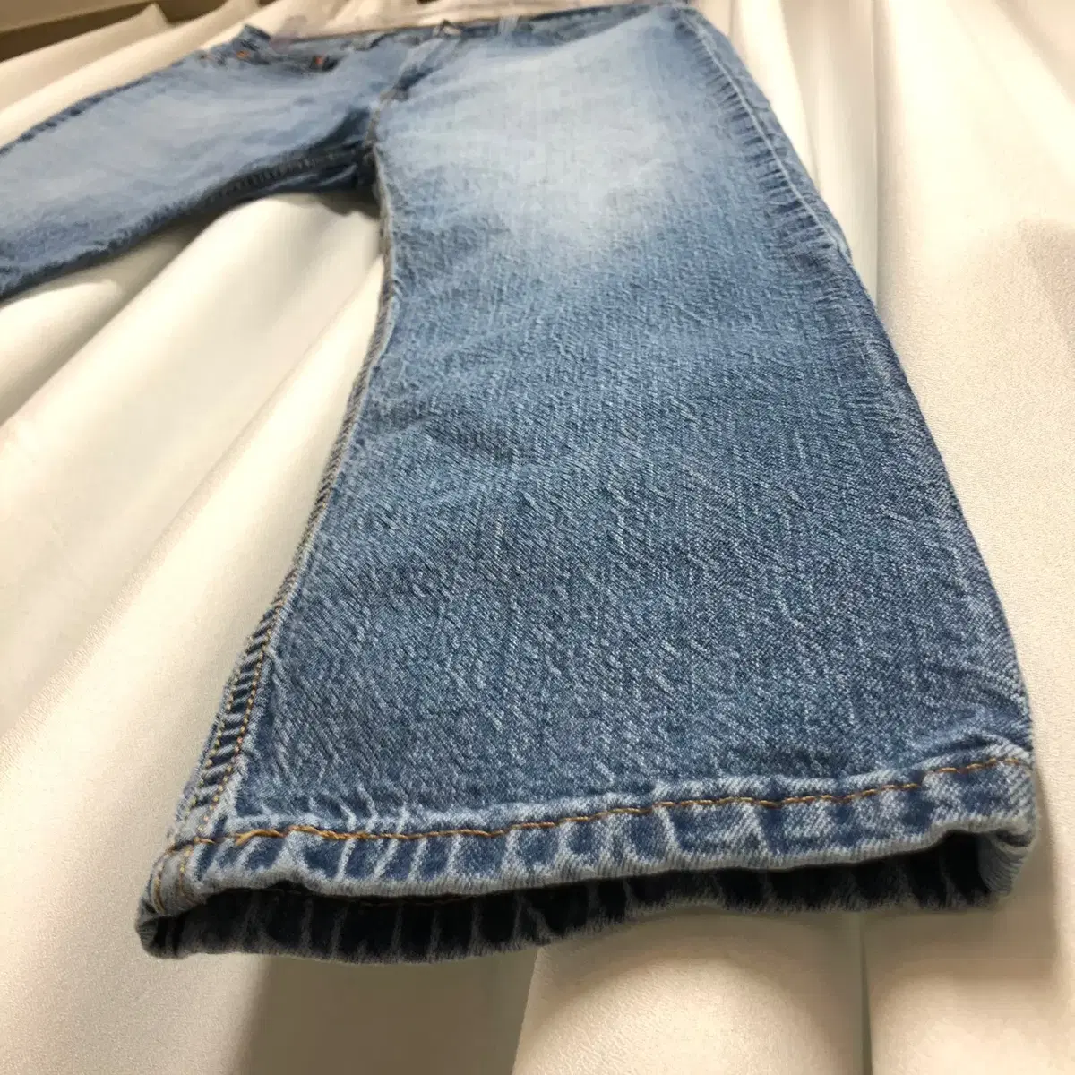 Levi's 리바이스 502 테이퍼드 핏 데님 팬츠 (W31)