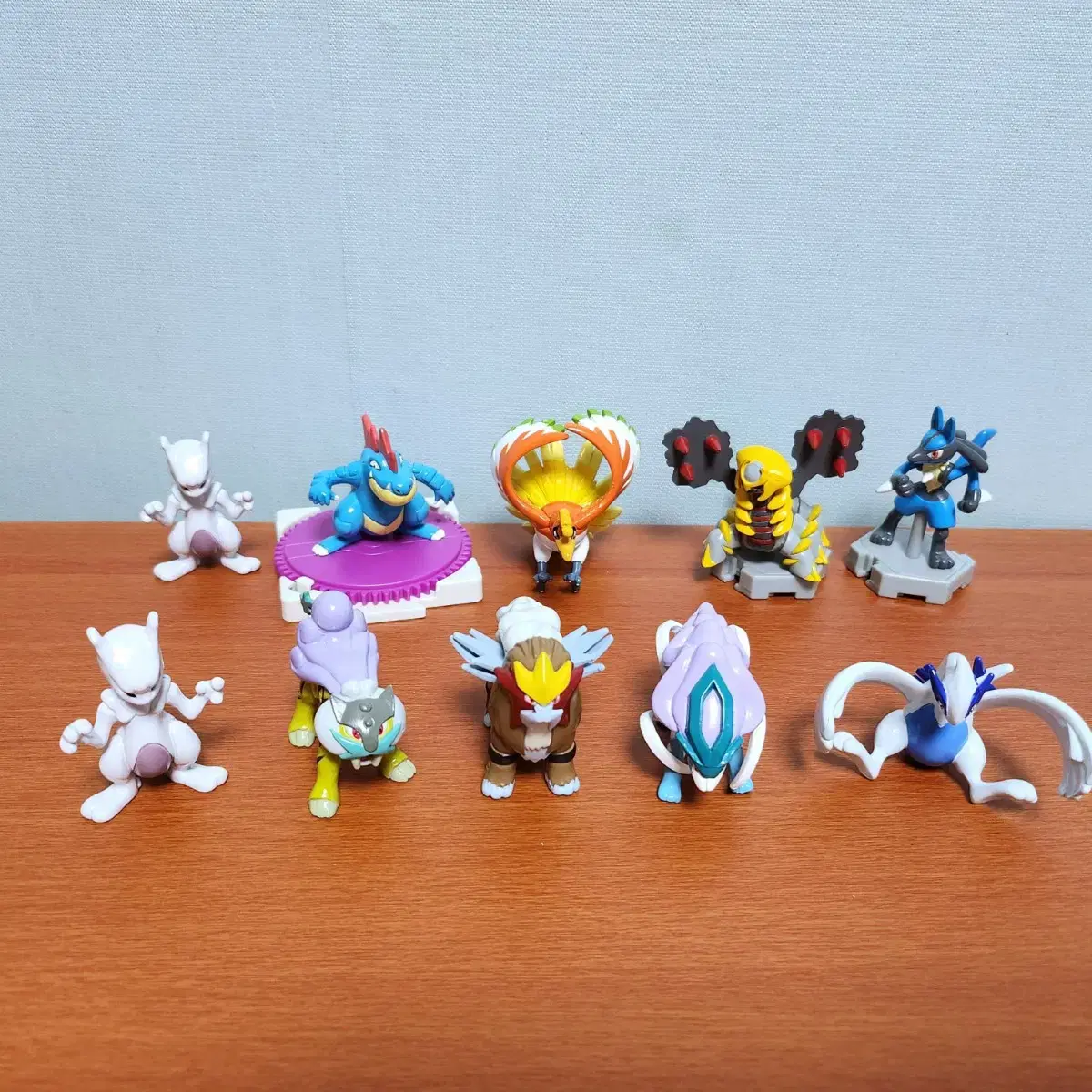 Pokémon Moncore Old Version Moncore Plus Raikou Suicune Entei mu Seven-color Bird Figure