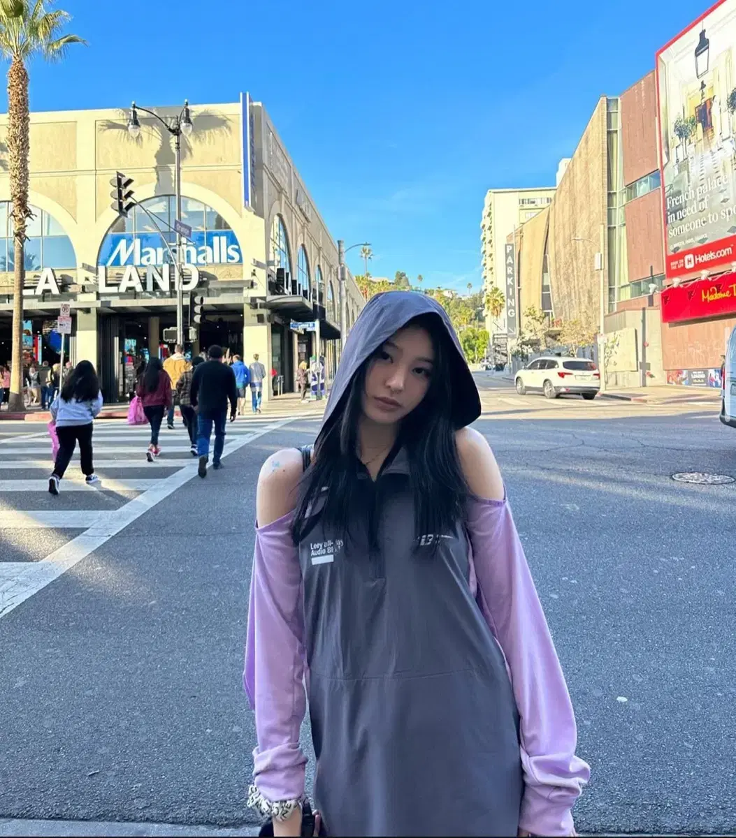 [LEEY] Sporty Open Shoulder Hooded