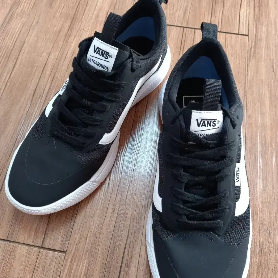 VANS 반스 울트라레인지 EXO ~250