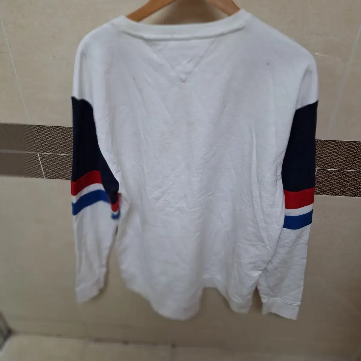 # TOMMY JEANS(XL)