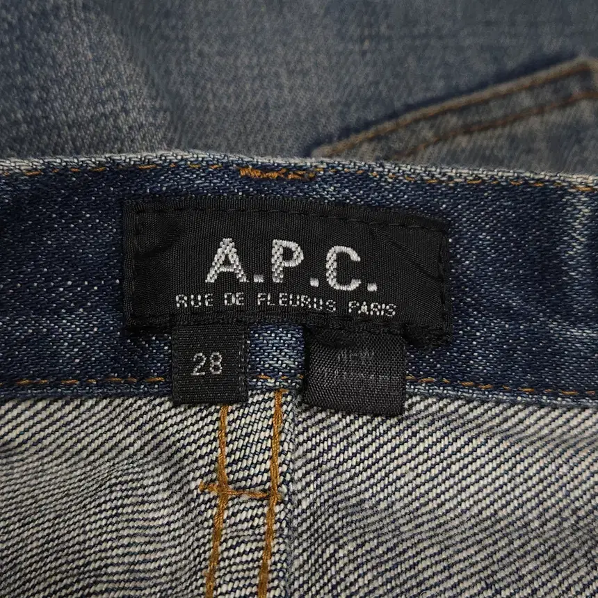 [남성28]APC 아페쎄 워싱 쁘띠 스탠다드 셀비지 데님 청바지