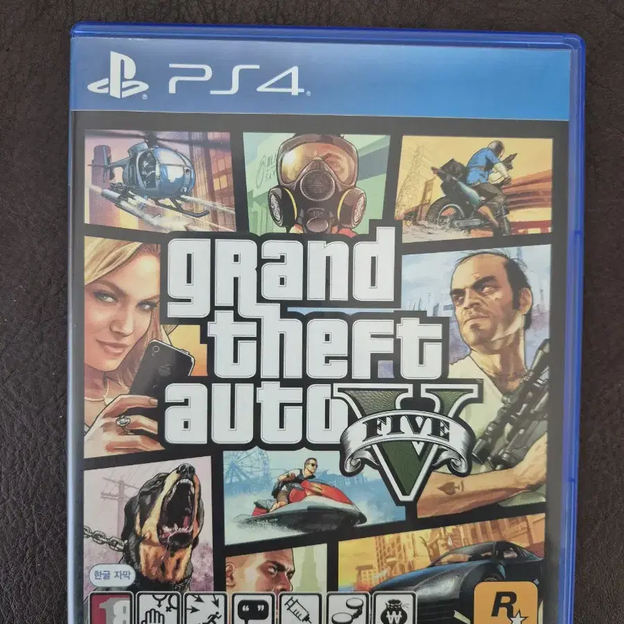 깨끗한 PS4 플스4 gta5 CD 팝니다