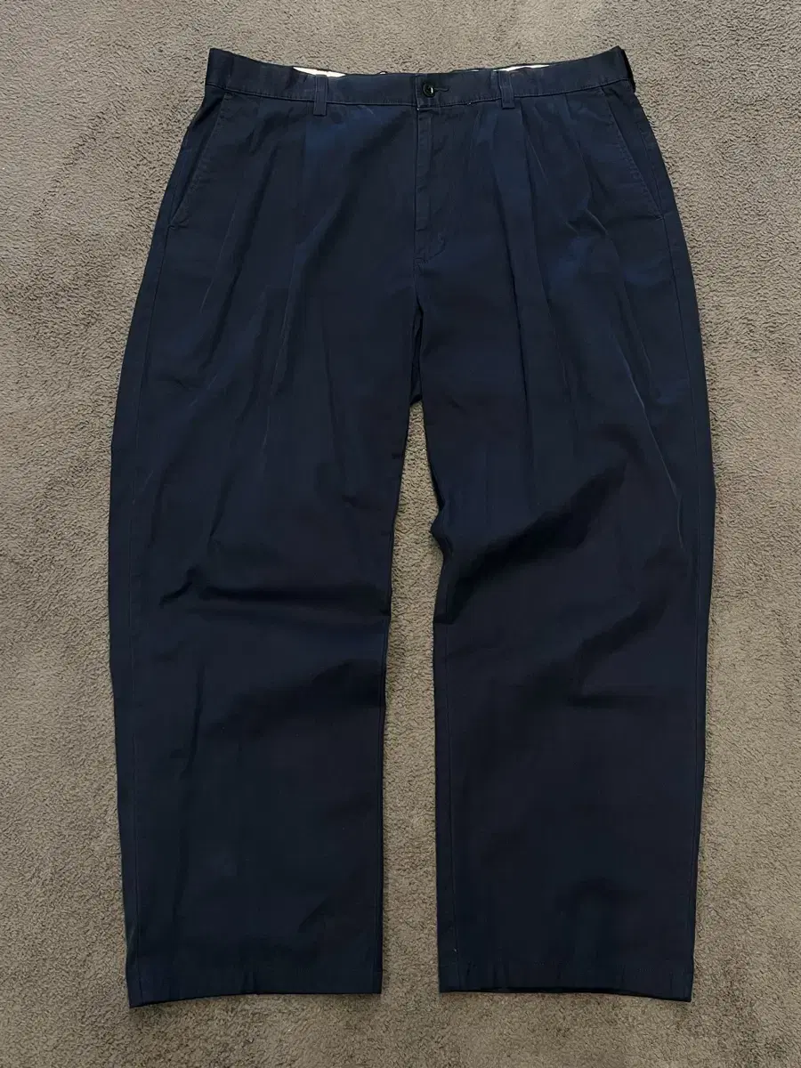 Polo Ralph Lauren Two-Tuck Chino Pants