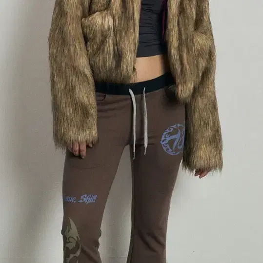 배디 퍼 자켓 Badee fur jacket