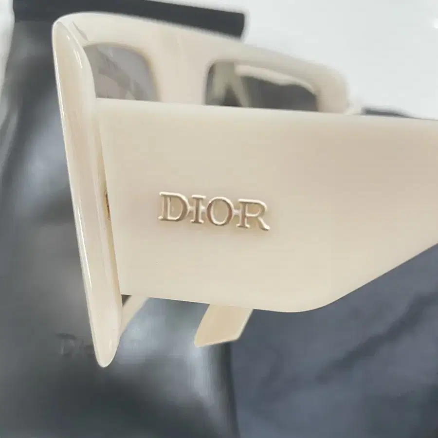 카일리제너 선글라스 디올 정품 디올 썬글라스 Dior 크리스찬디올