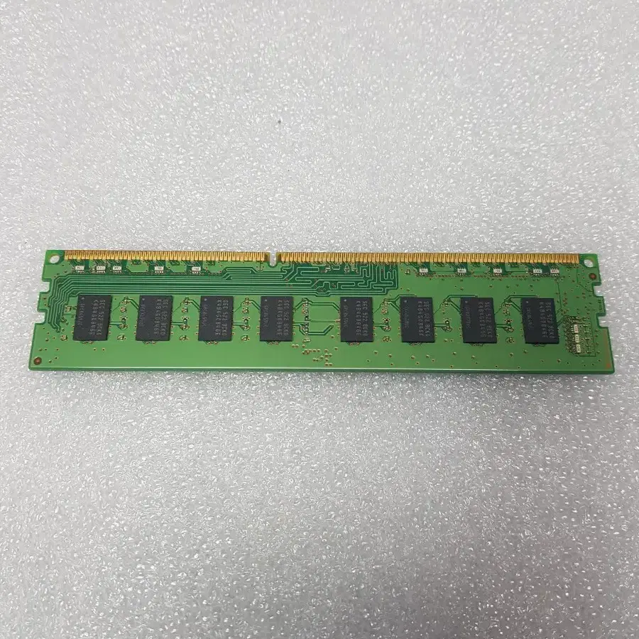 삼성 램 DDR3 8기가 입니다