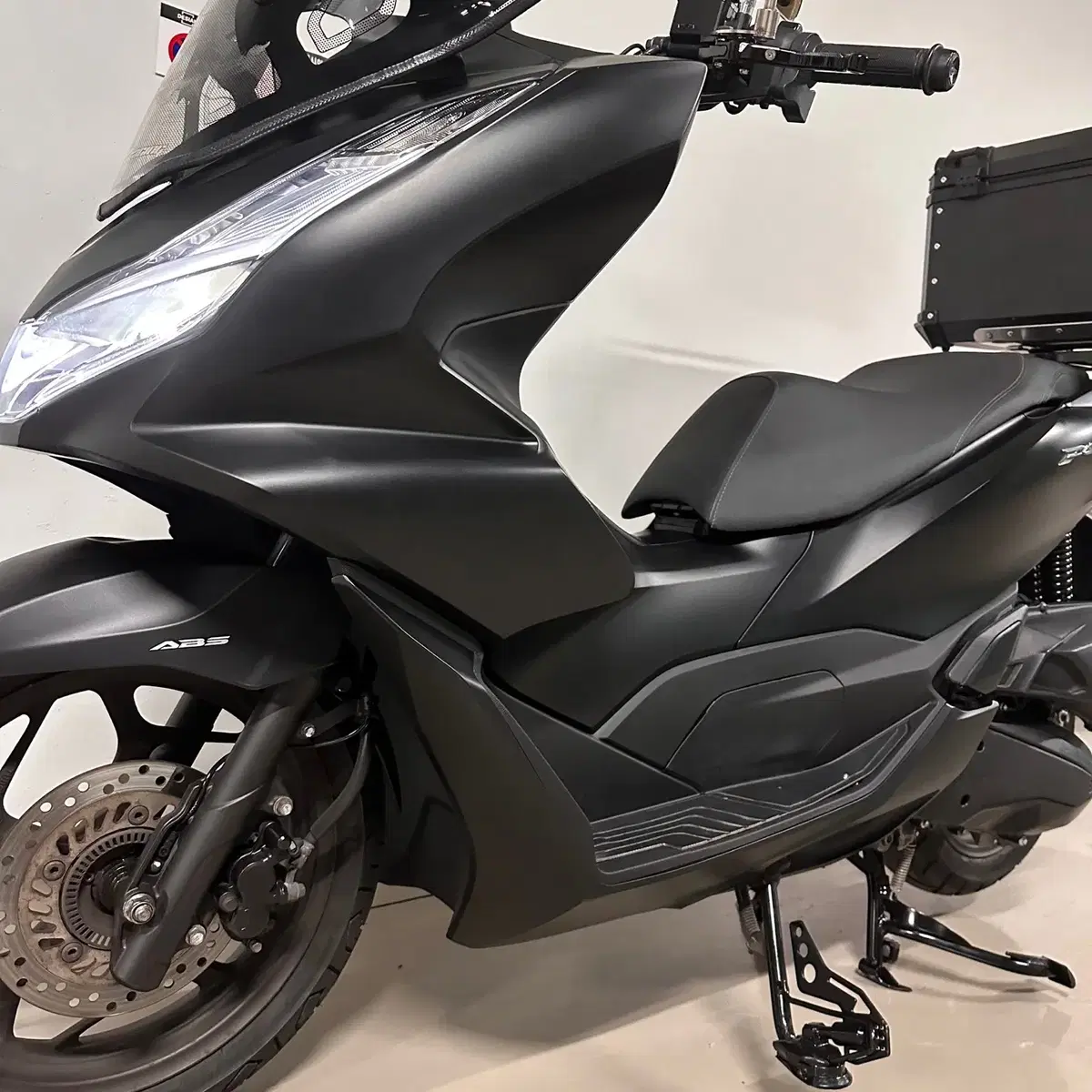 22년식 혼다 PCX125 ABS 블랙에디션 배달대행풀셋팅 짧은키로수