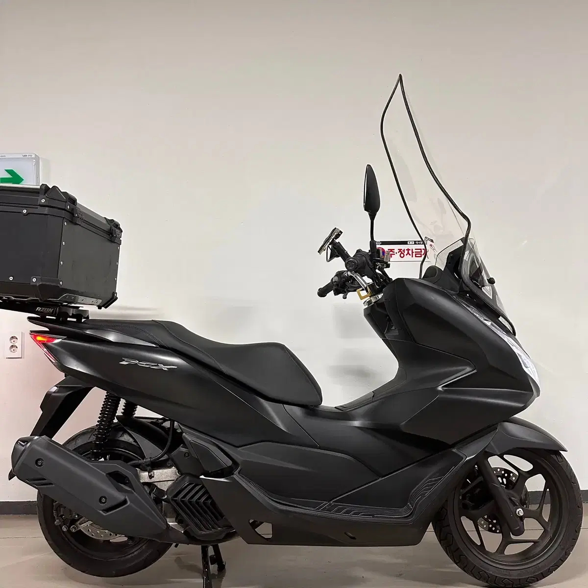 22년식 혼다 PCX125 ABS 블랙에디션 배달대행풀셋팅 짧은키로수