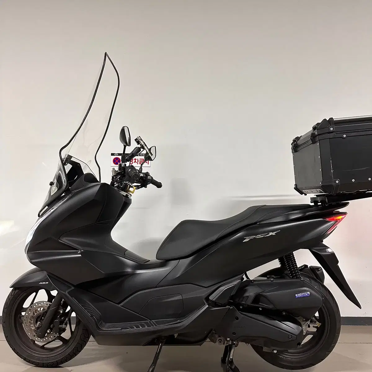 22년식 혼다 PCX125 ABS 블랙에디션 배달대행풀셋팅 짧은키로수