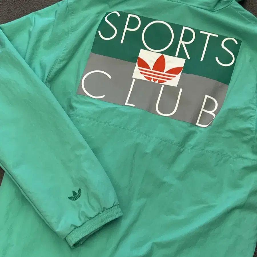 아디다스(Adidas) Sport Club 아노락 바람막이