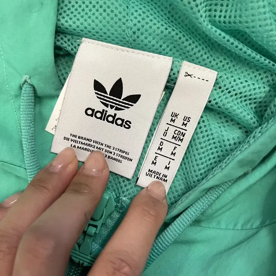 아디다스(Adidas) Sport Club 아노락 바람막이