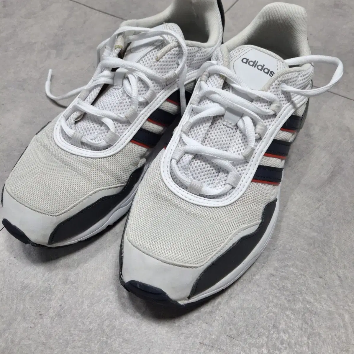 아디다스  90s 러너 슈즈 FW7062 (270-280)