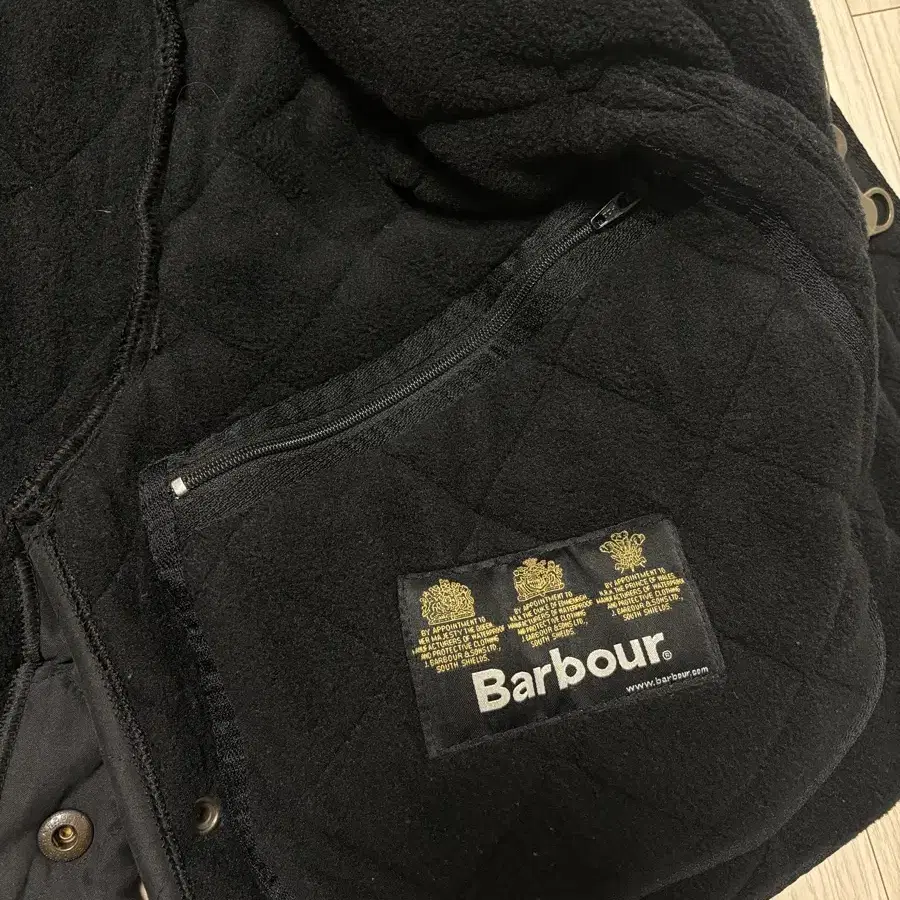 [최상] Barbour 비버 마이크로화이버 폴라 퀼팅 자켓