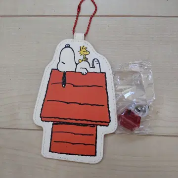 스누피 패스 케이스 가챠 메지루시 액세서리