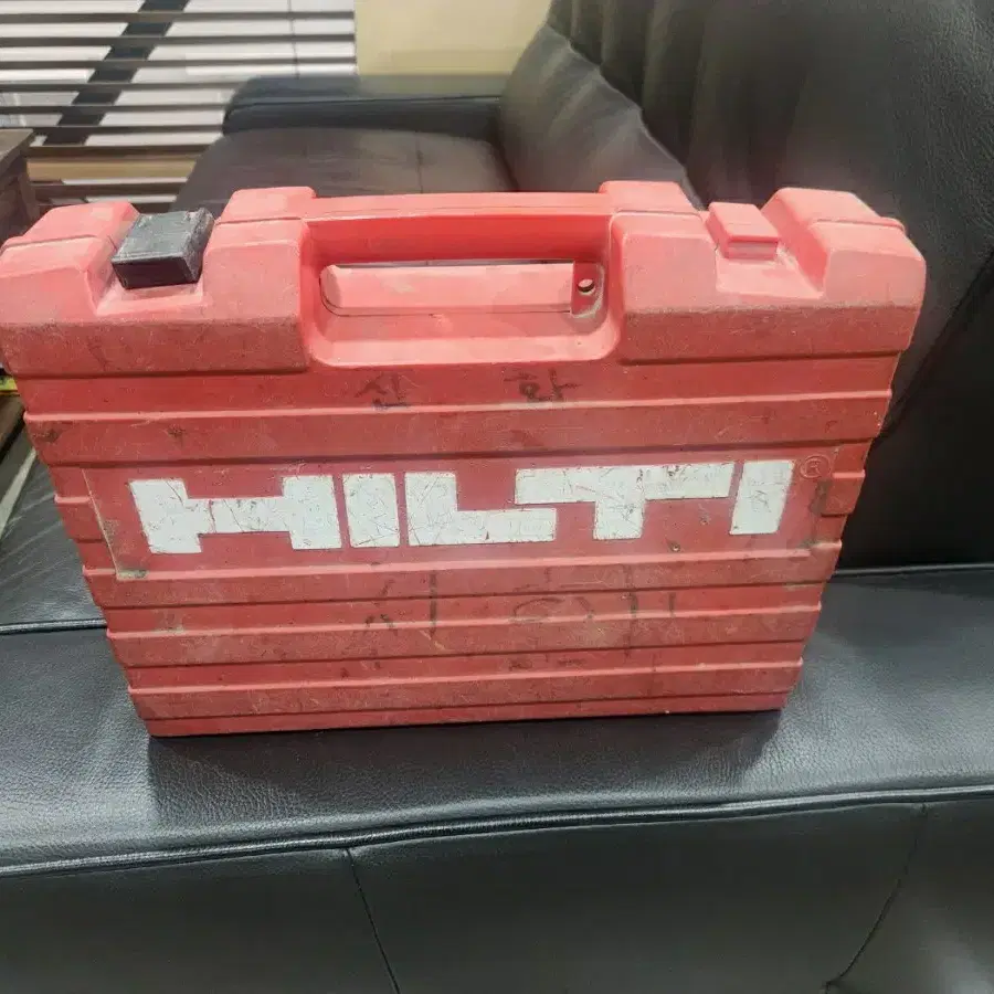 HILTI 힐티 타정기 & 부속물 일괄