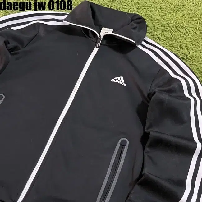 105 ADIDAS ZIPUP 아디다스 집업