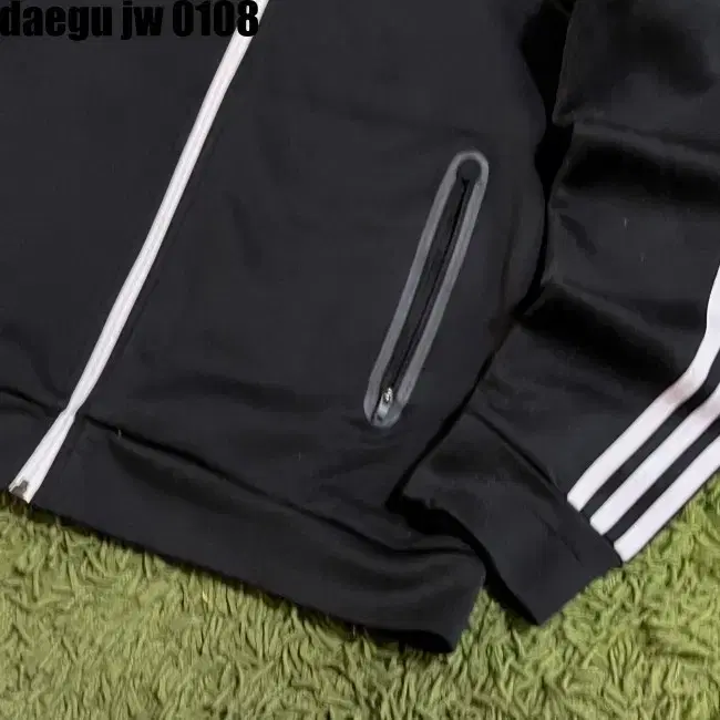 105 ADIDAS ZIPUP 아디다스 집업